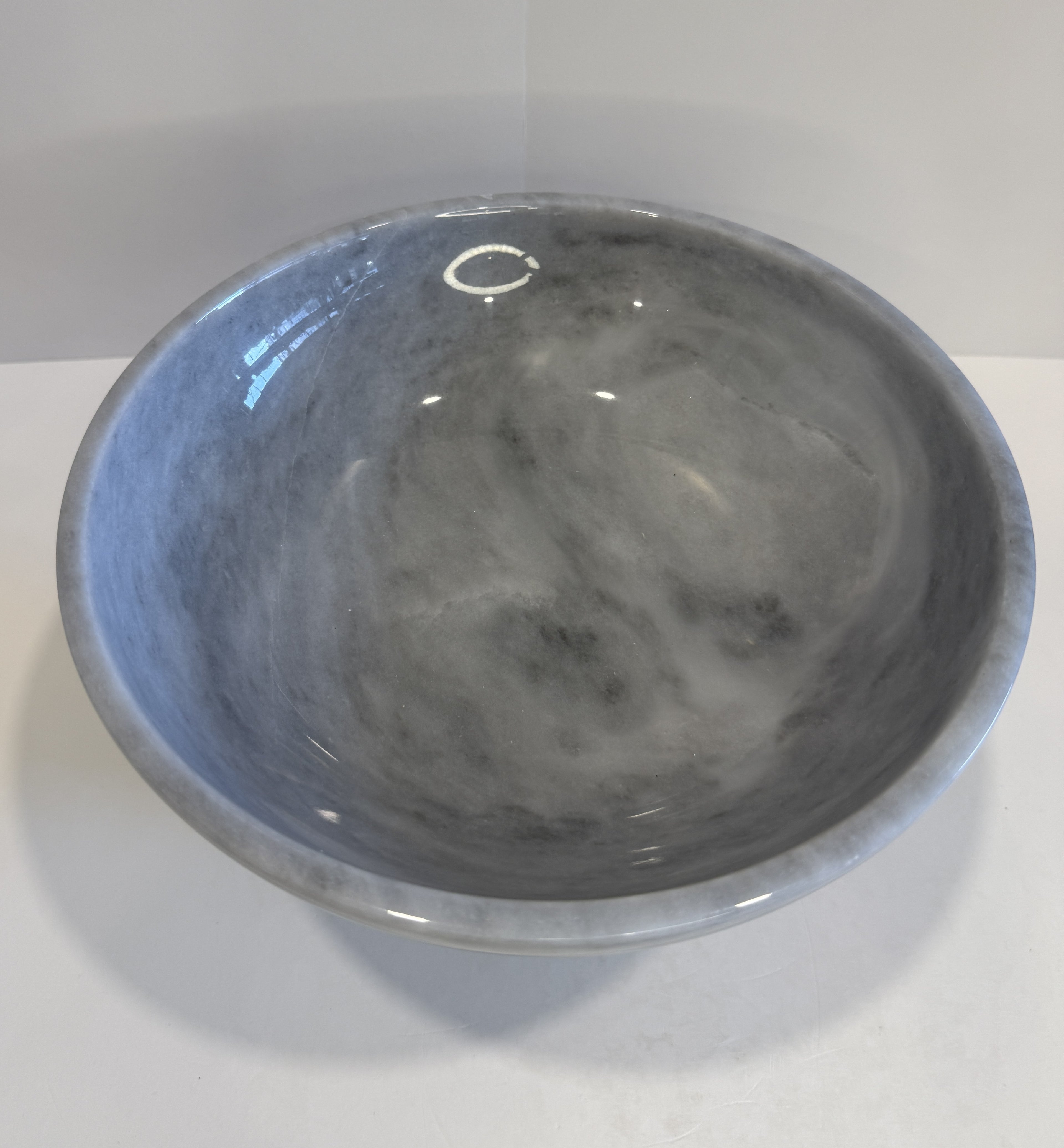 Handmade Marble Rounded Footed Bowl — detail view 4