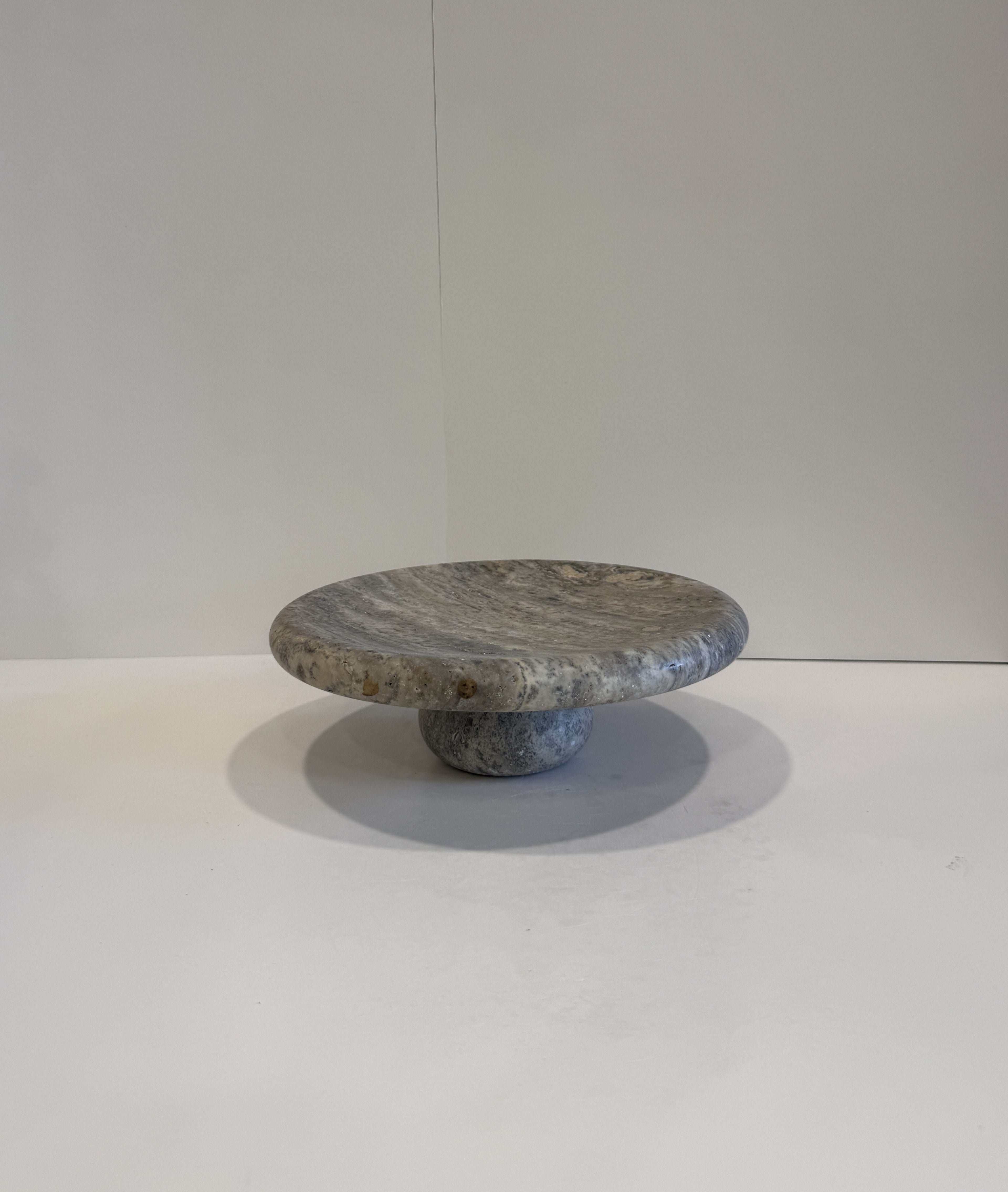 Handmade Marble Curved Footed Bowl — detail view 3