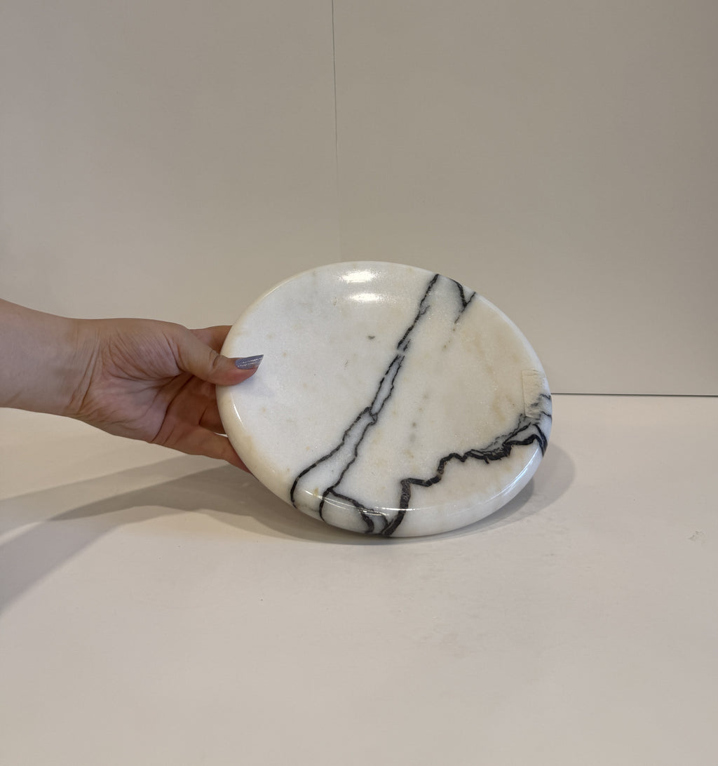 Handmade Marble Curved Footed Bowl — detail view 9