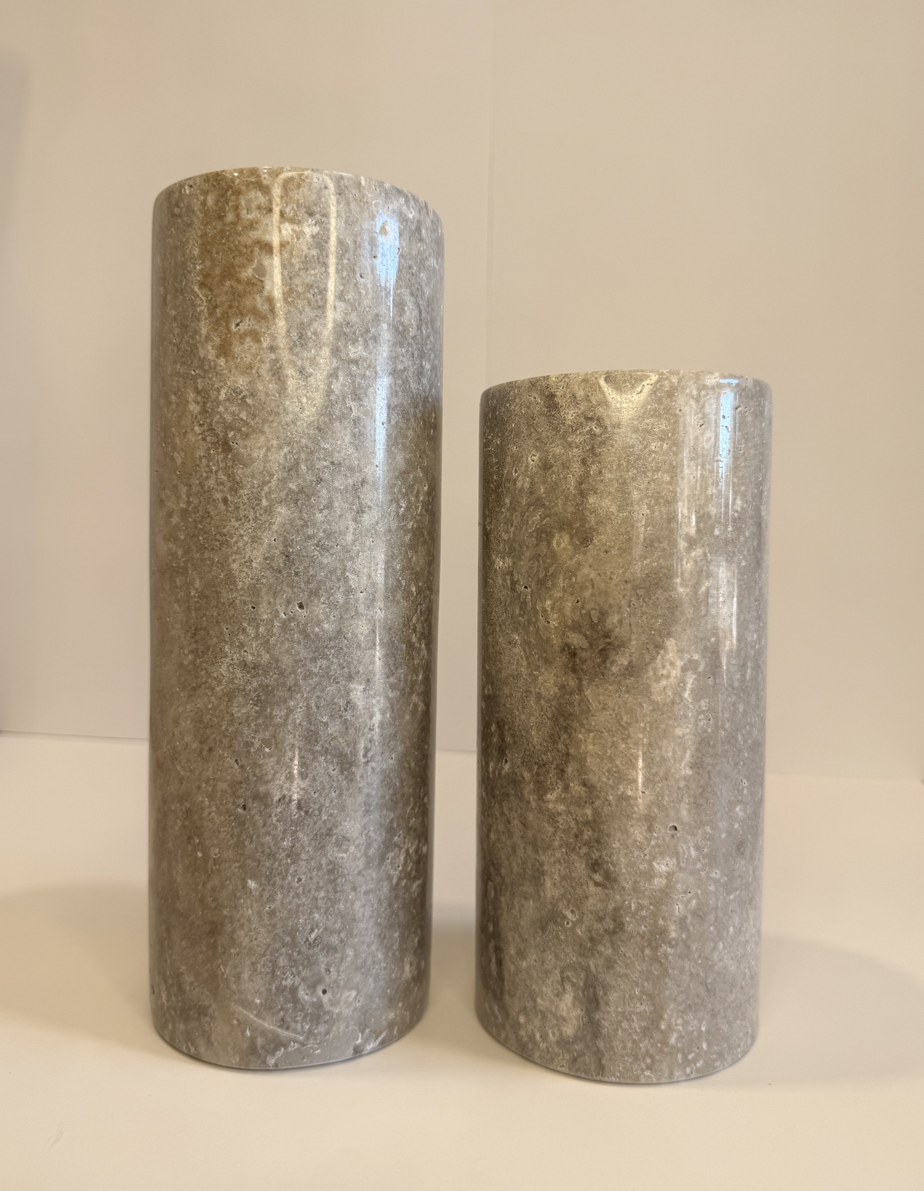 Grey Marble Pillar Vase — detail view 2