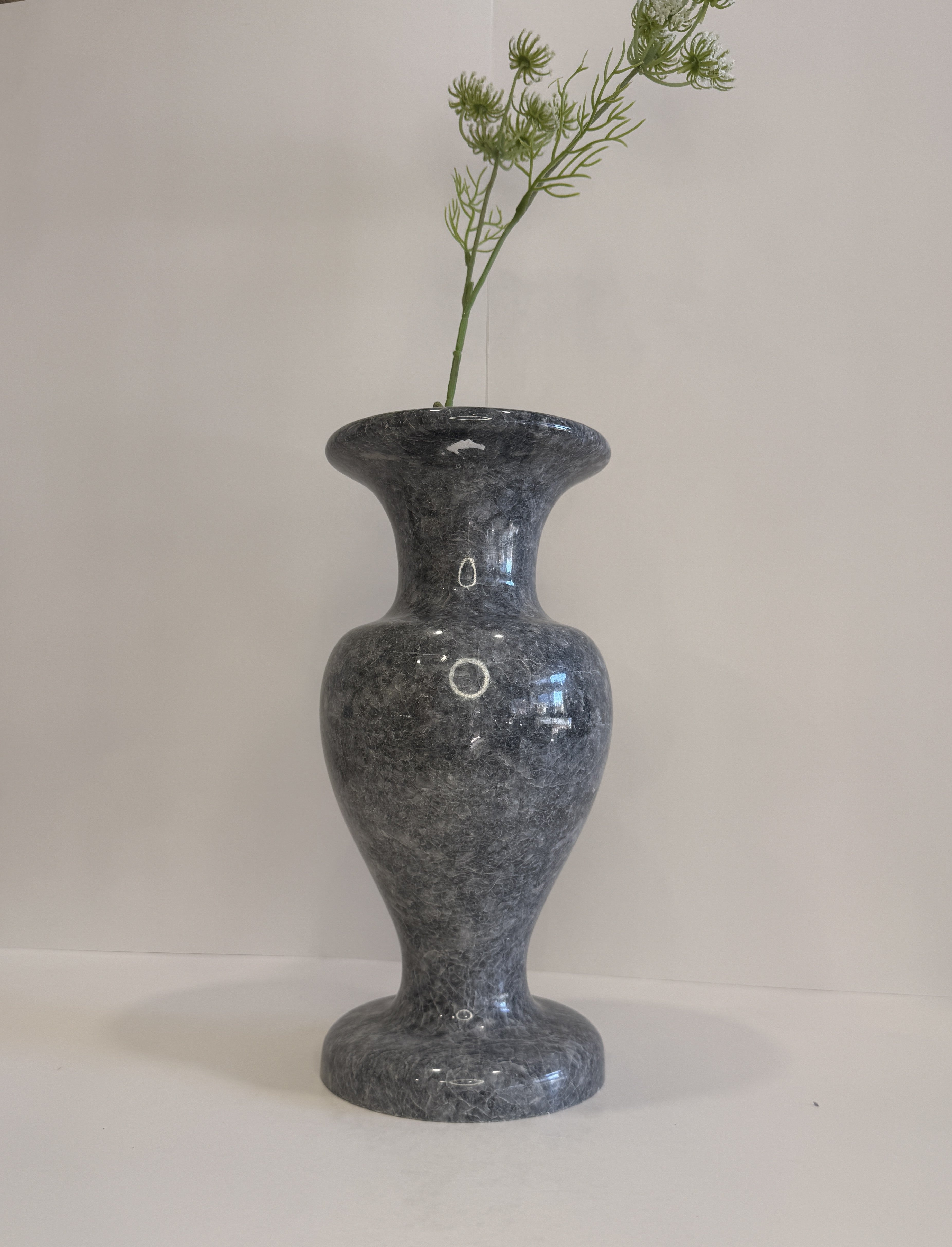 Handmade Marble Pillar Vase — detail view 2