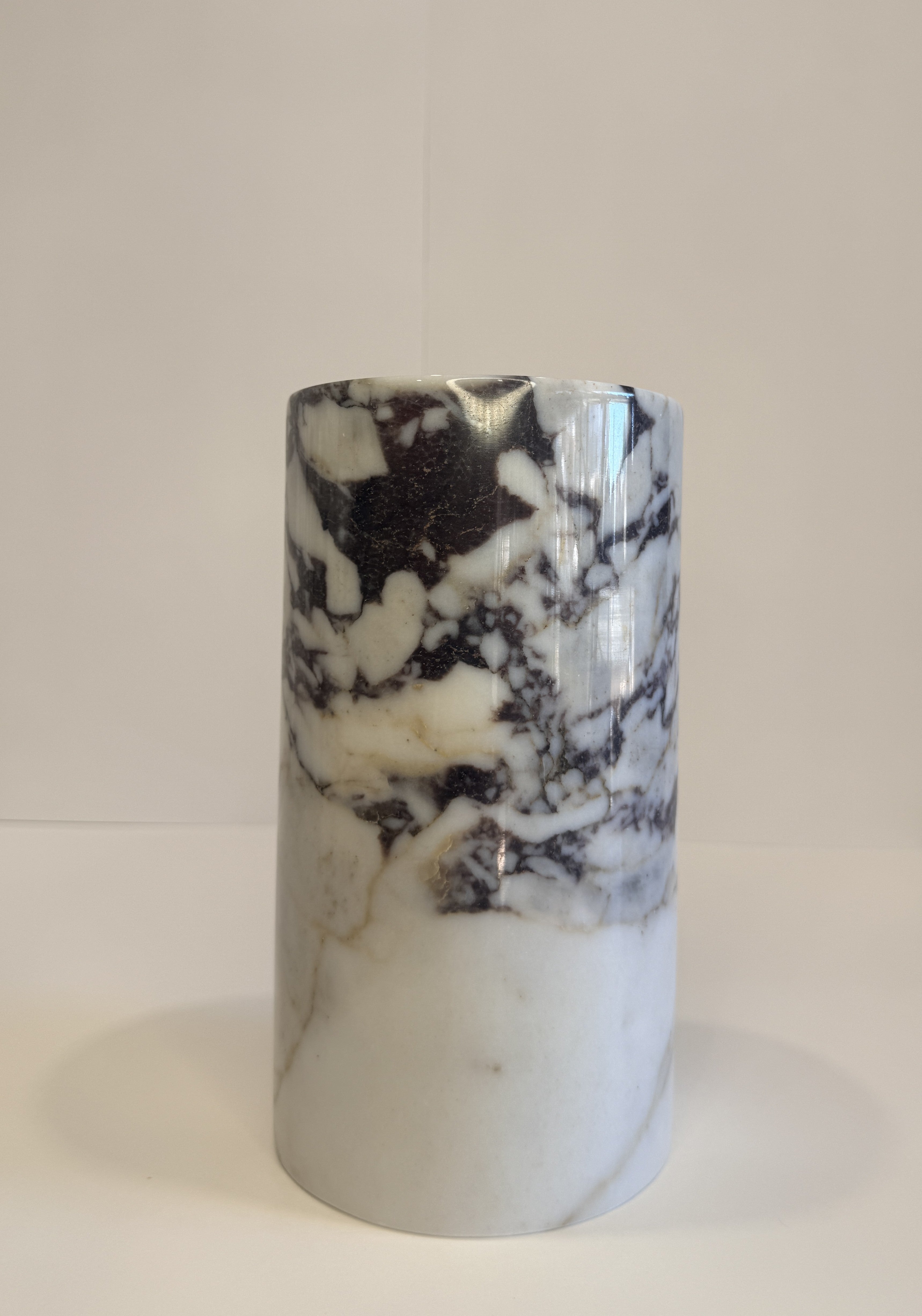 Viola Flower Vase — detail view 3