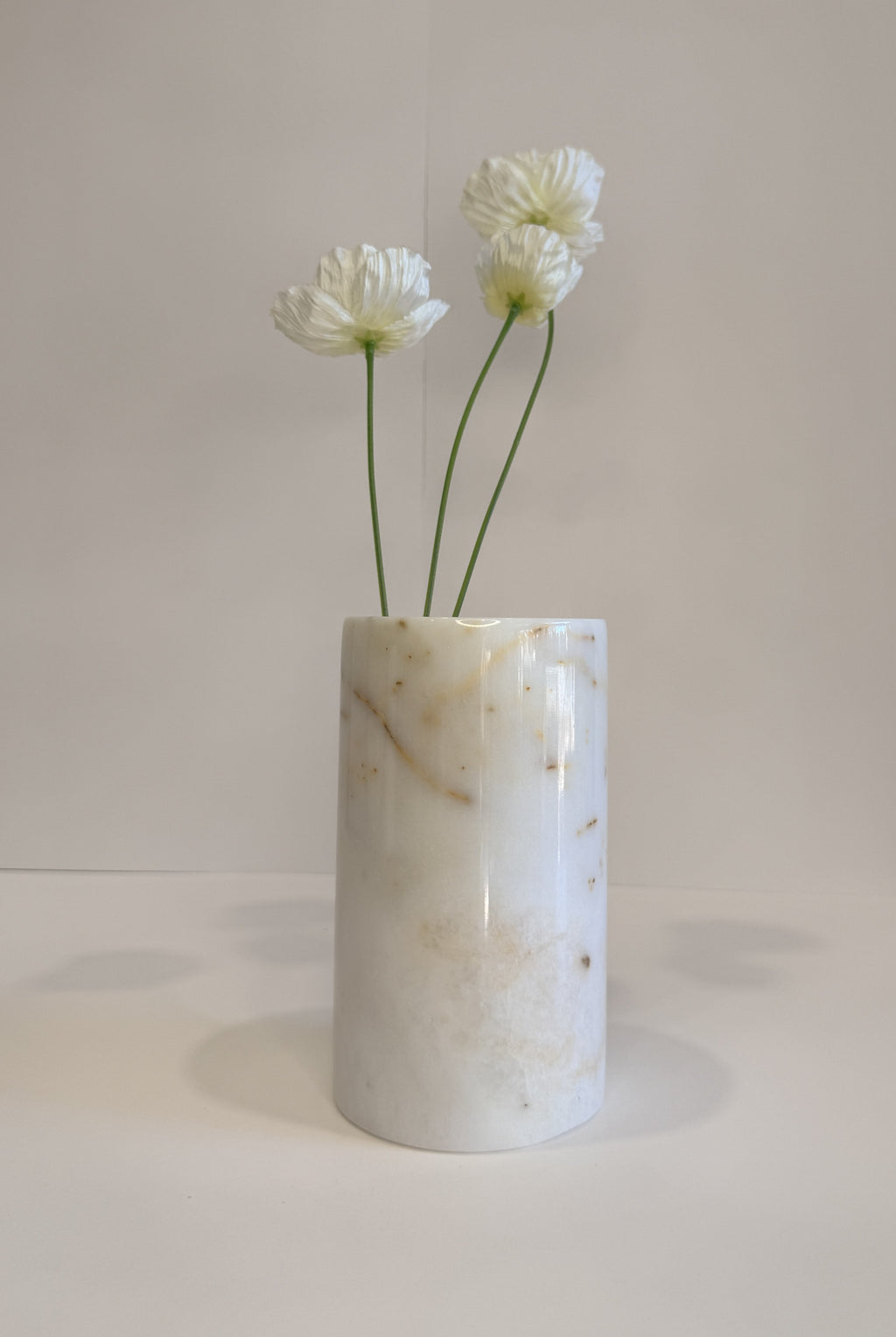 White Marble Flower Vase — detail view 11