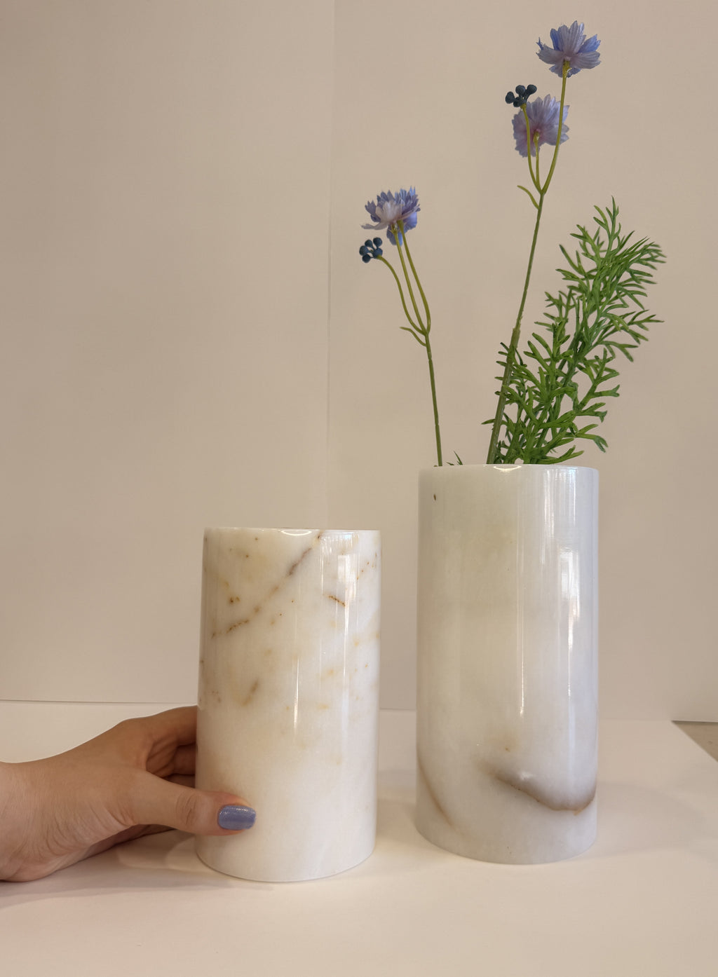 White Marble Flower Vase — detail view 4
