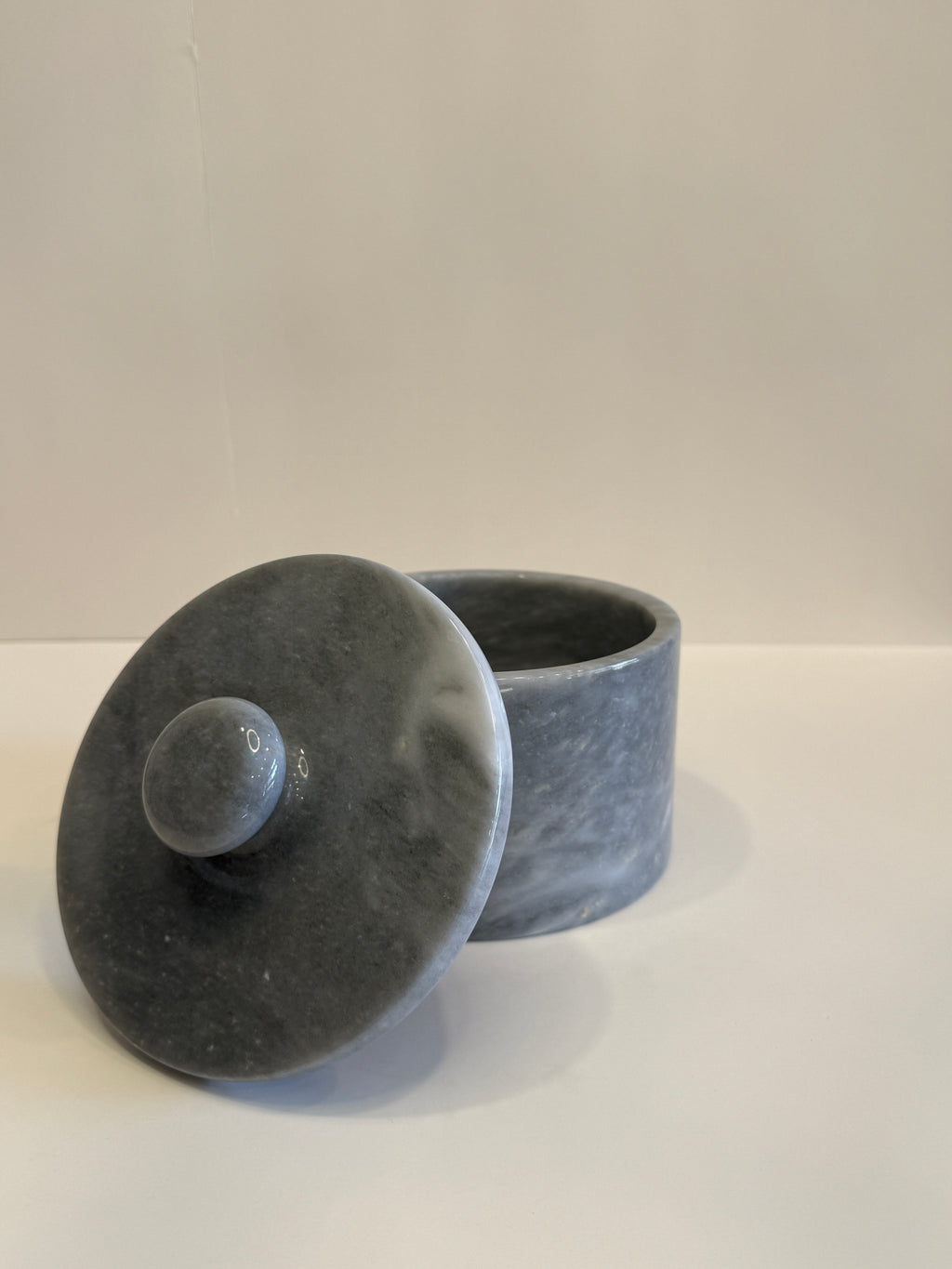 Handmade Marble Trinket Box — detail view 3