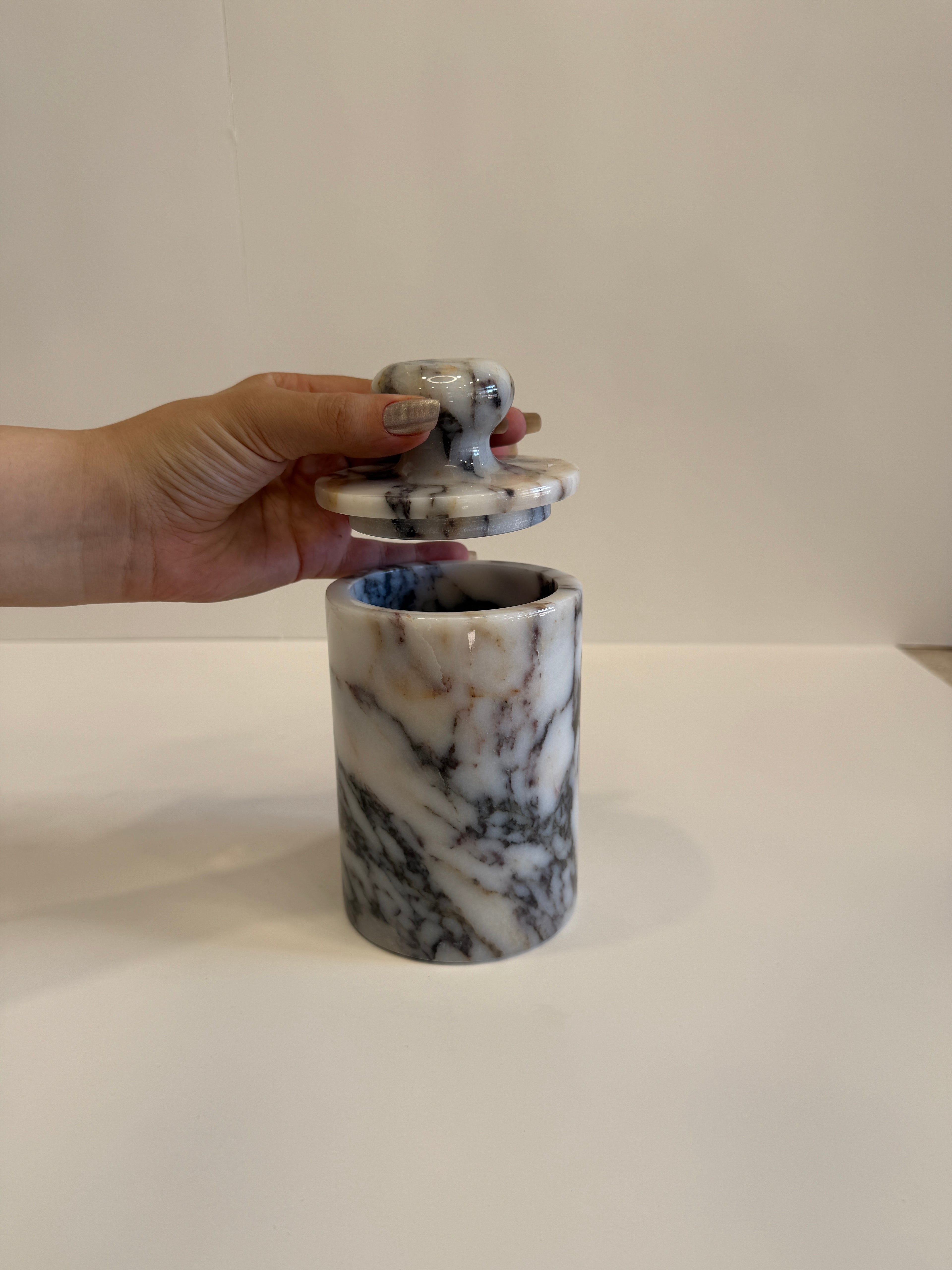 Viola Lidded Box — detail view 3