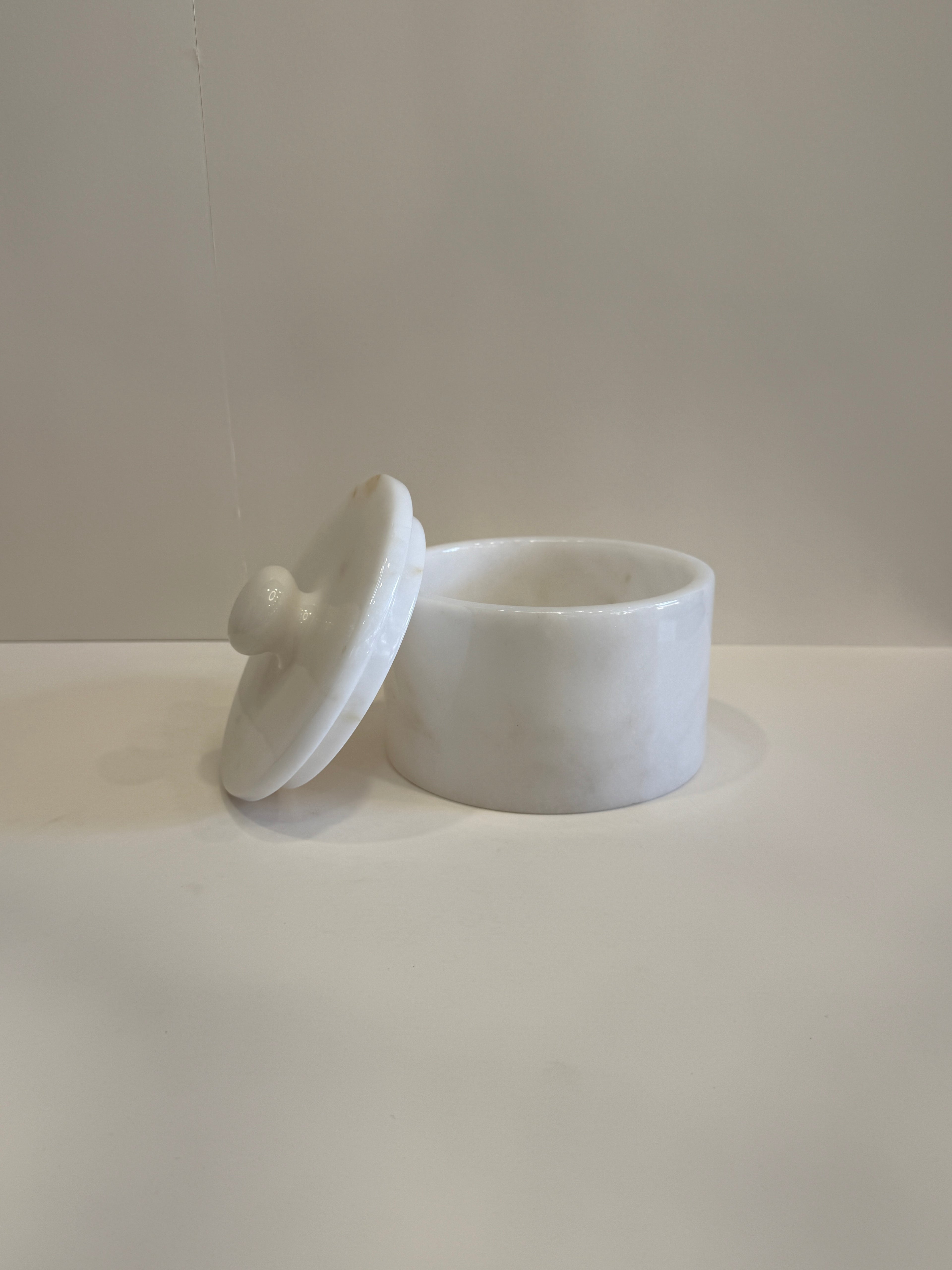 Handmade Marble Trinket Box — detail view 12