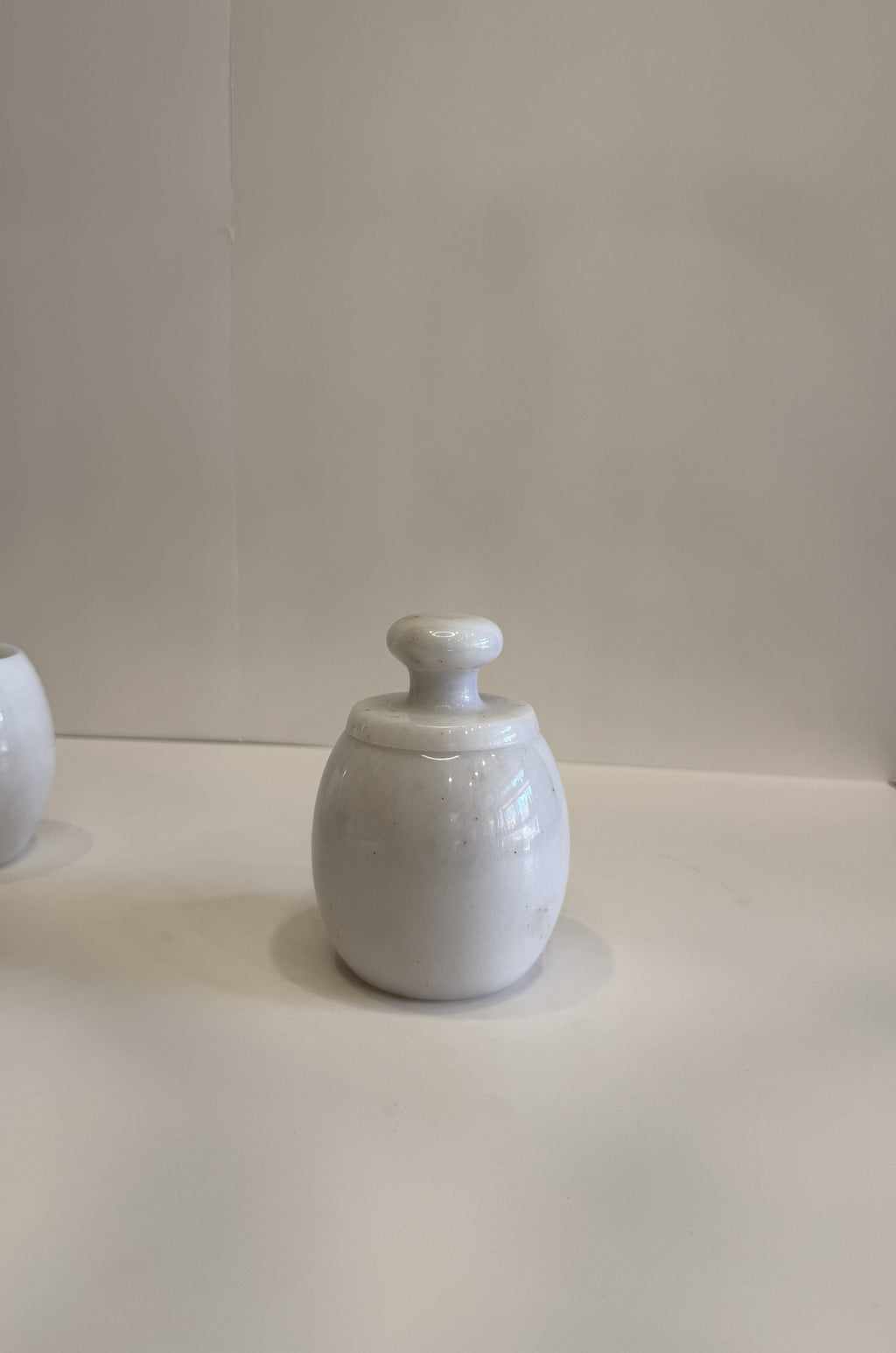 White Marble Spa Bathroom Set — detail view 9