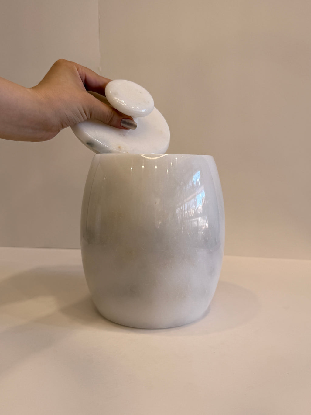 White Marble Spa Bathroom Set — detail view 4