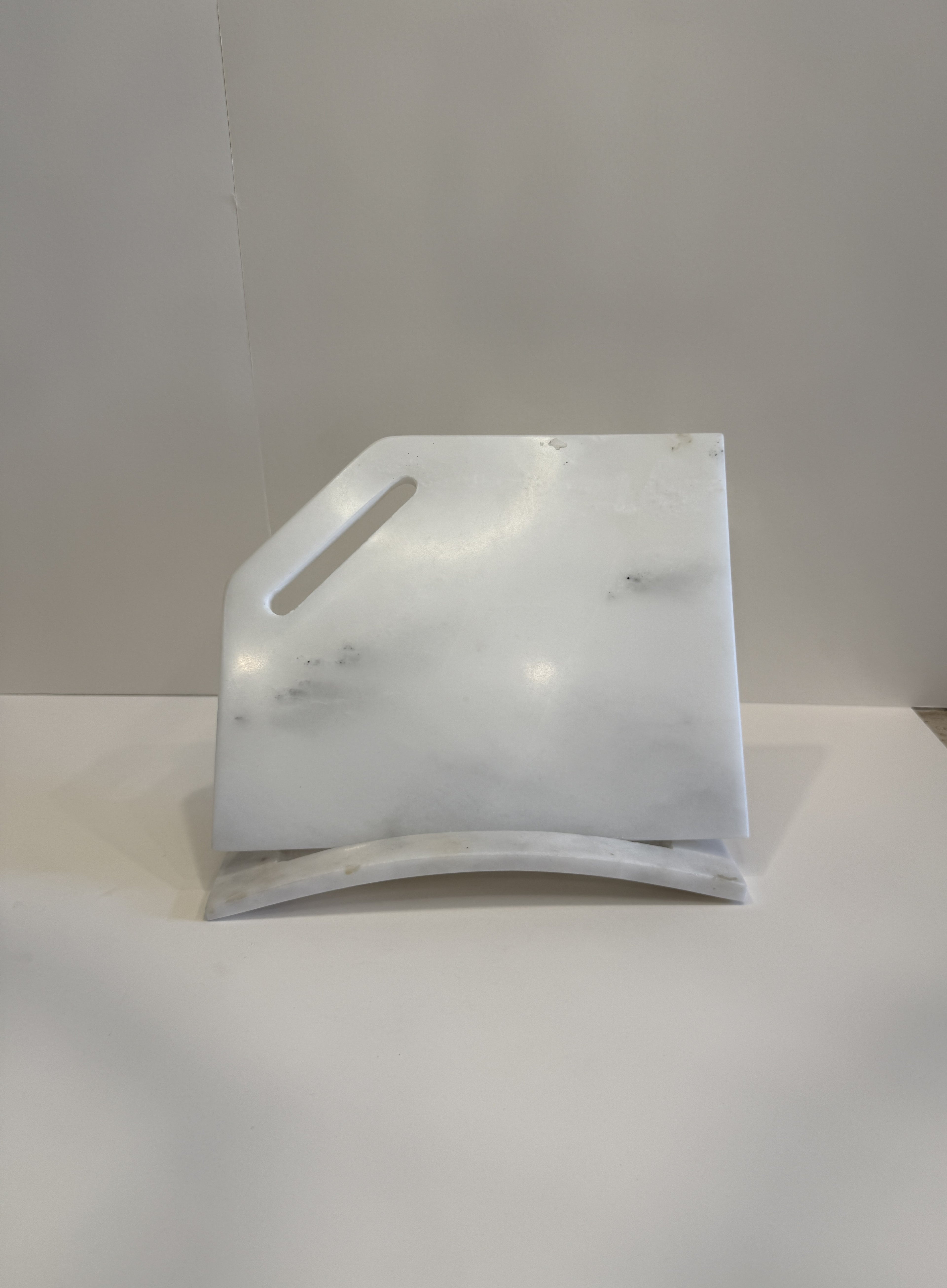 White Marble Round Serving Board — detail view 1