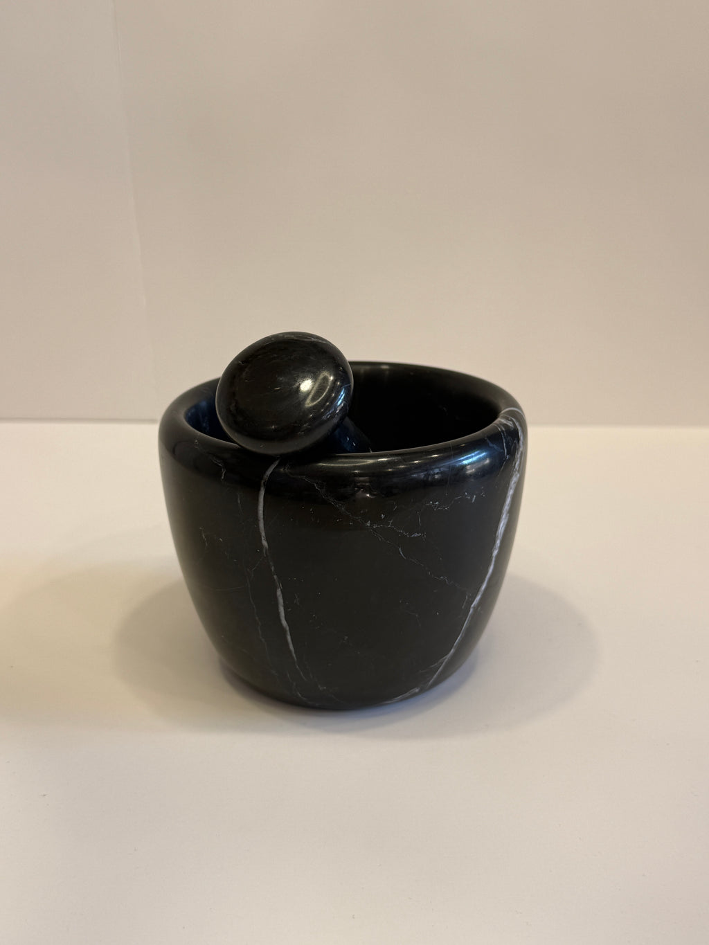 Handmade Marble Solid Mortar and Pestle — detail view 7