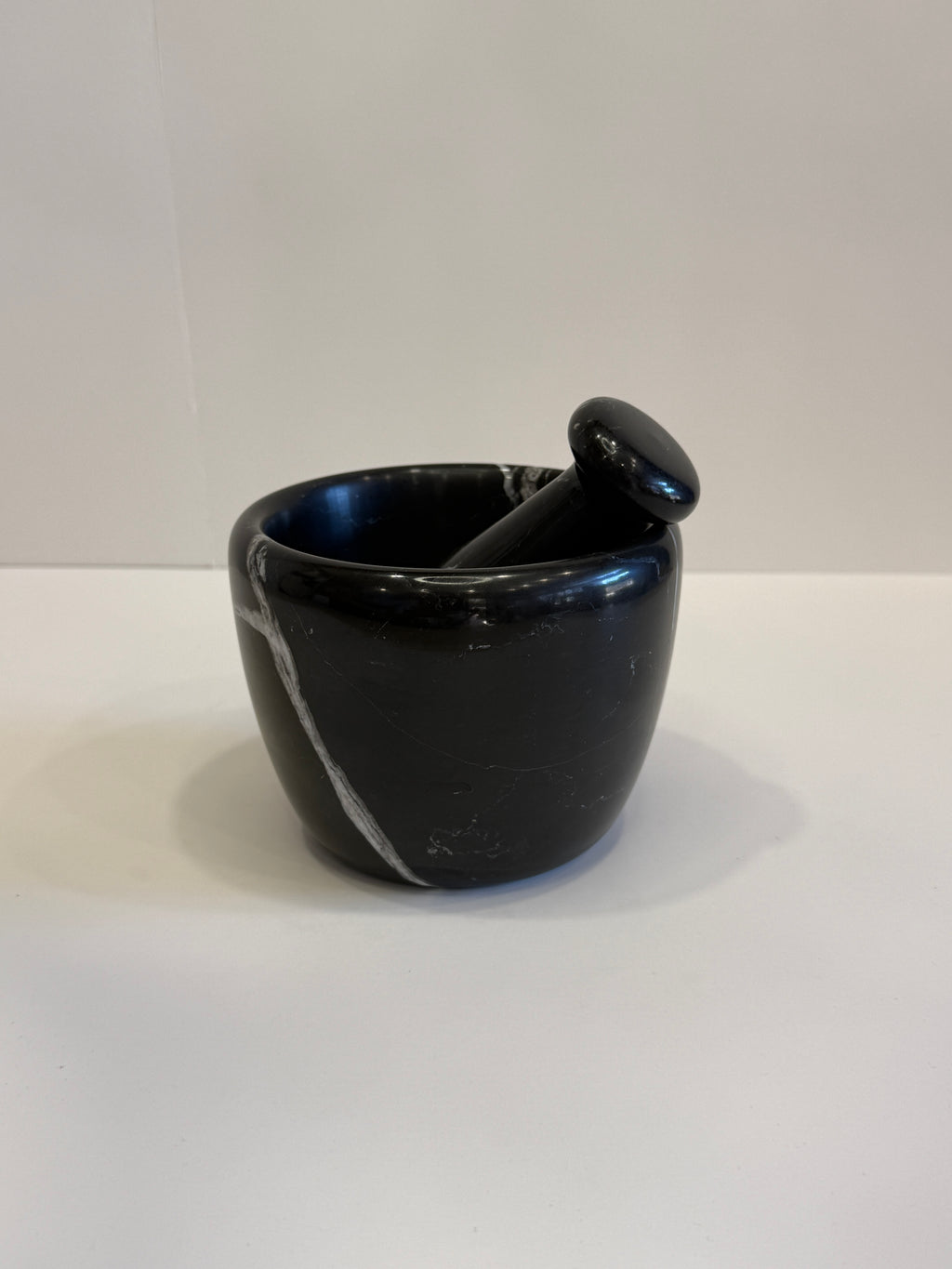 Handmade Marble Solid Mortar and Pestle — detail view 8