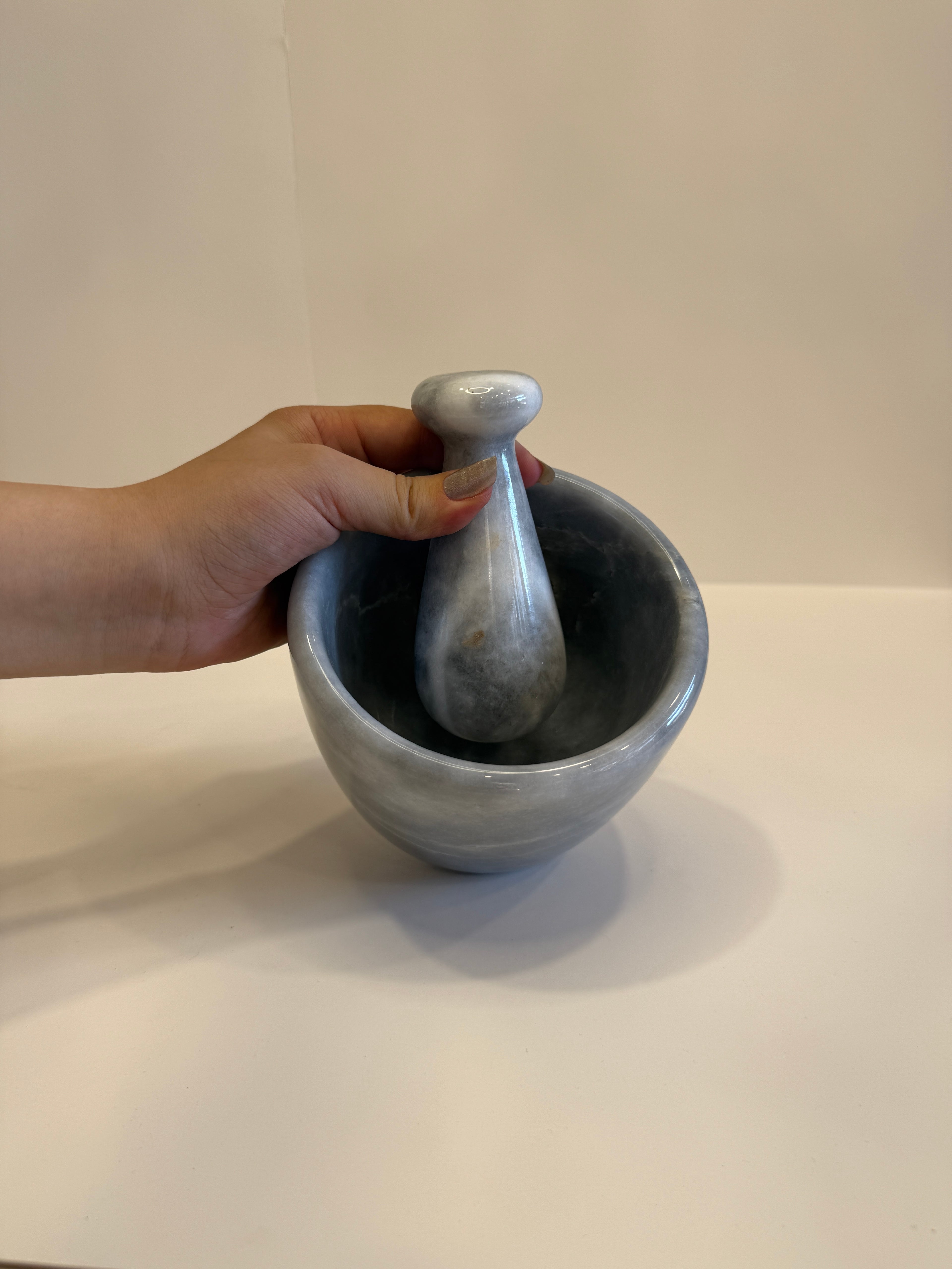 Handmade Marble Solid Mortar and Pestle — detail view 11